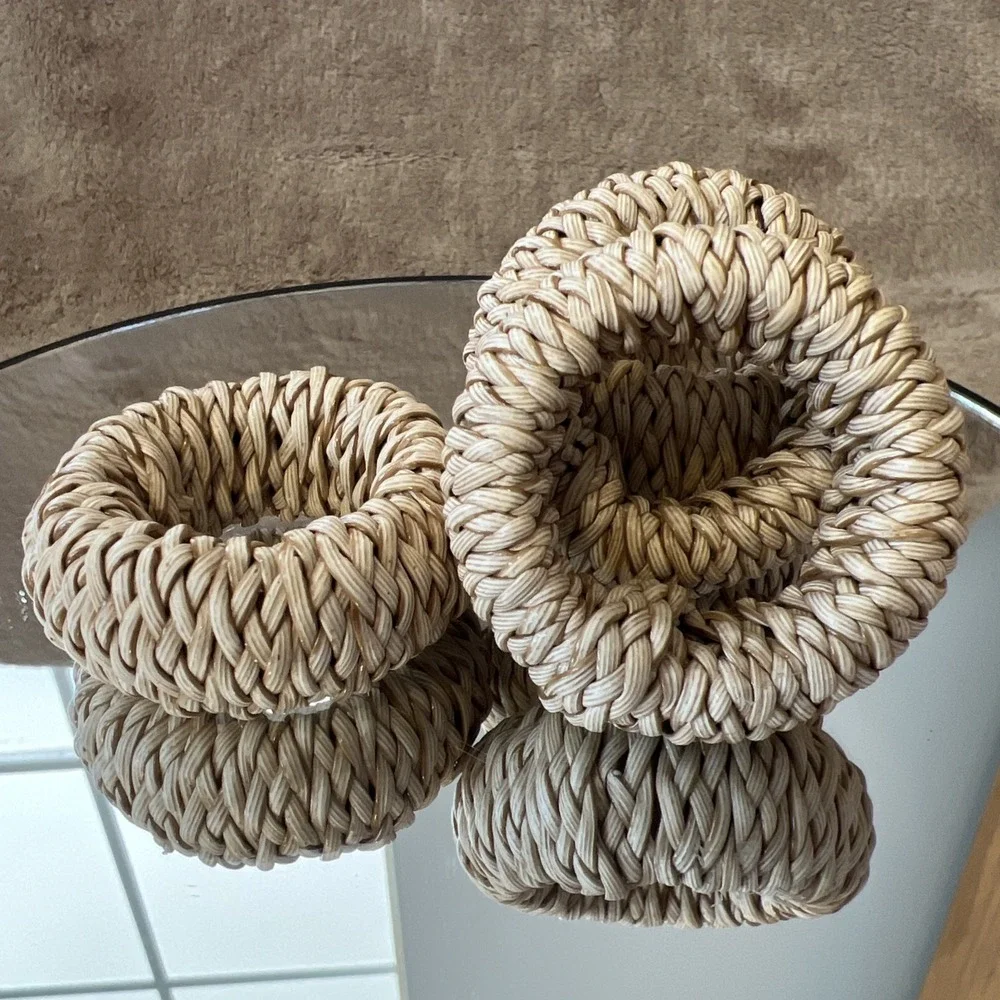 Set Of 4 Wicker Rattan Woven Napkin Rings Tan Beachy Boho‎ Cottage core
